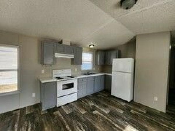 2005 American Homestar Corp Oak Creek Anniversary Mobile Home