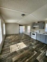 2005 American Homestar Corp Oak Creek Anniversary Mobile Home