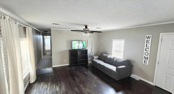 Photo 2 of 2 of home located at 2001 S Macarthur Blvd. #213 Oklahoma City, OK 73128