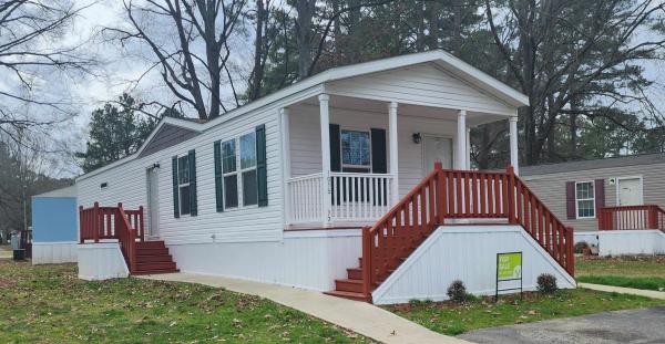 2021 Clayton Homes Inc Community Series Mobile Home