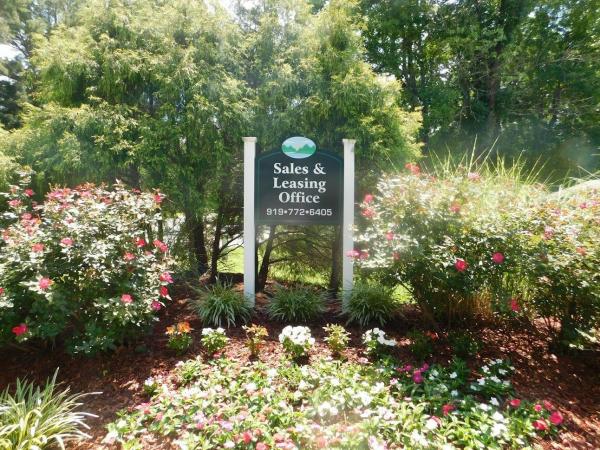 2021 Clayton Homes Inc Community Series Mobile Home