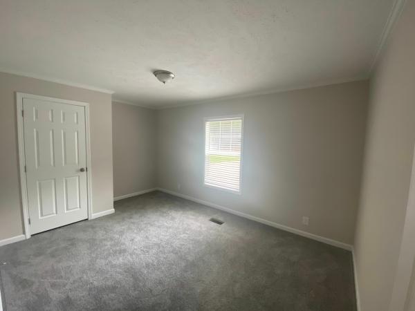 2021 Clayton Homes Inc Community Series Mobile Home