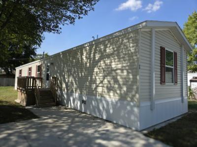 Mobile Home at 49 Vermillion Est Pontiac, IL 61764