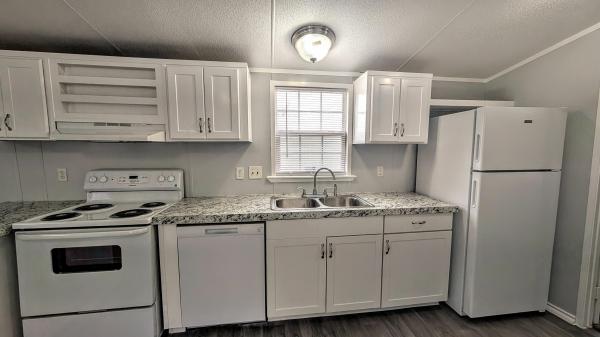 2011 SOUTHERN ENERGY HOMES OF TEXAS DMK16763A Mobile Home