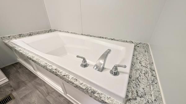 2011 SOUTHERN ENERGY HOMES OF TEXAS DMK16763A Mobile Home