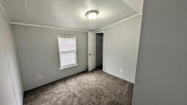 2011 SOUTHERN ENERGY HOMES OF TEXAS DMK16763A Mobile Home