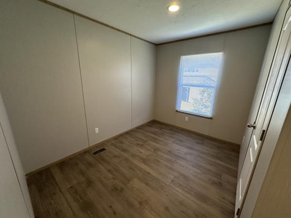 2022 43CEE16763EH23  Home