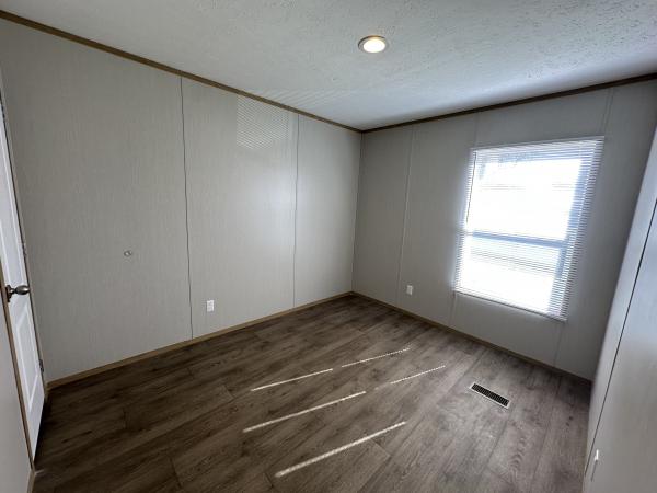 2022 43CEE16763EH23  Home