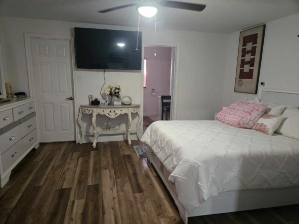 2009 SOUTHERN STAR 9001 Mobile Home