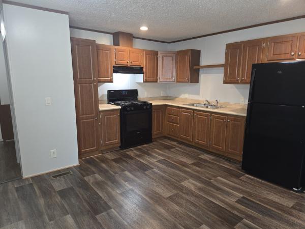 2018 LONESTAR 166432F  Home