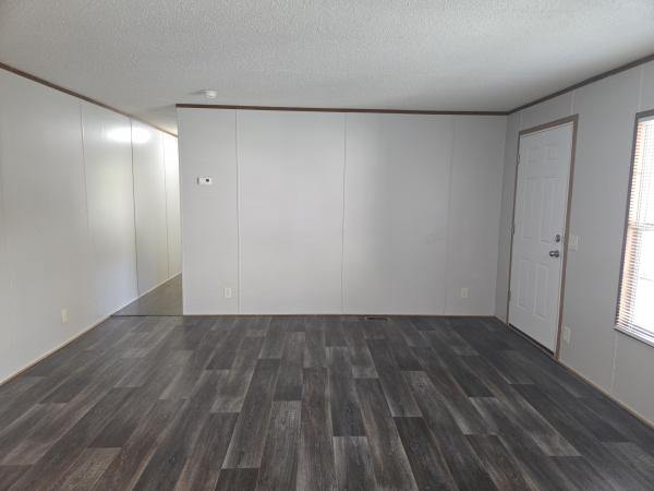 2018 LONESTAR 166432F  Home