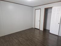 2018 LONESTAR 166432F  Home