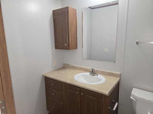 2018 LONESTAR 166432F  Home