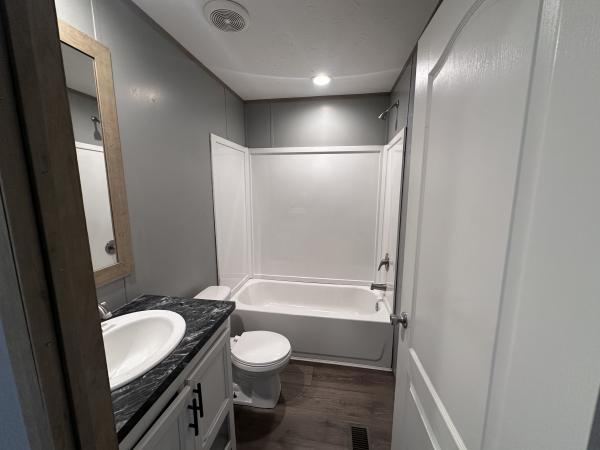 2022 30CEJ16663AH22  Home