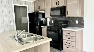 Mobile Home at 226 New York Lot 226Ny Elyria, OH 44035