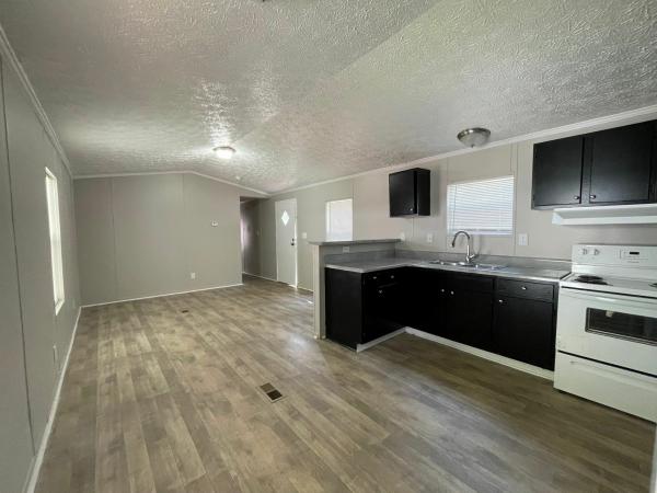 2005 Horton Homes Inc Economy Mobile Home