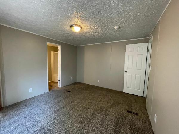 2005 Horton Homes Inc Economy Mobile Home