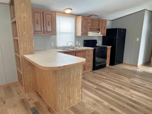 Photo 1 of 2 of home located at 6578 Stratford Drive Lot 386 Holly, MI 48442