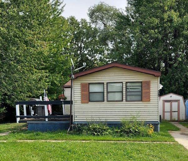 1984 Holly Park Inc Holly Park Mobile Home
