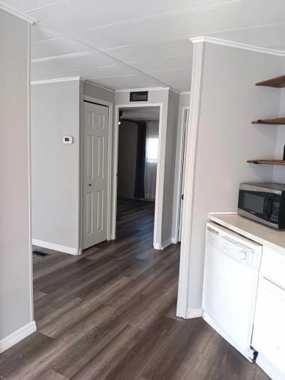 Photo 5 of 13 of home located at 433 Flamingo Way Winter Haven, FL 33880