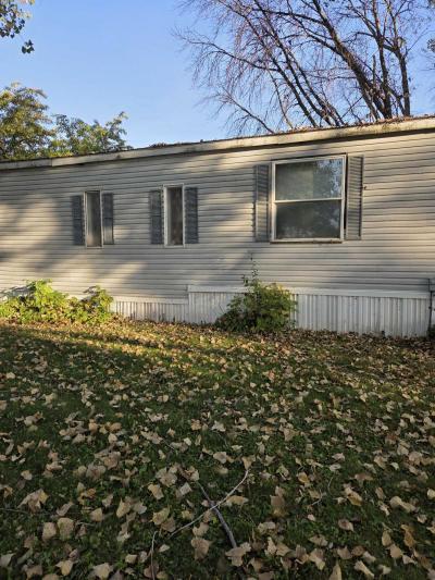 Photo 1 of 8 of home located at 207 36th St SW Austin, MN 55912