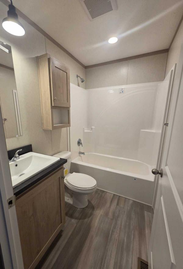 2025 Clayton Homes Mobile Home