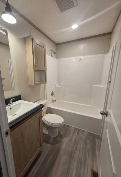 Photo 6 of 13 of home located at 111 Willow Oak Dr Morton, IL 61550