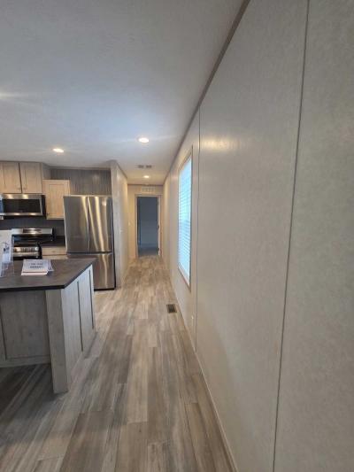 Photo 7 of 13 of home located at 111 Willow Oak Dr Morton, IL 61550
