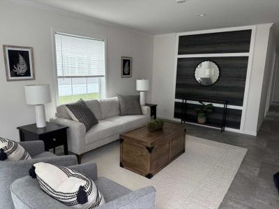 Photo 4 of 8 of home located at 513 Barrington Road Macungie, PA 18062