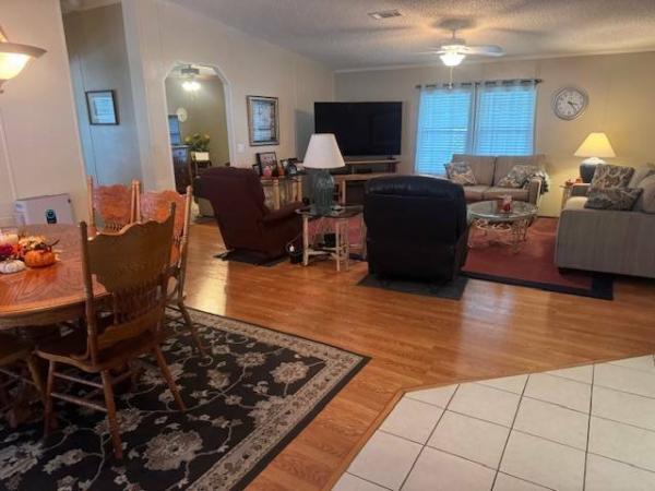 2000 Manufactured Home