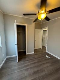 2002 Eaton Mobile Home