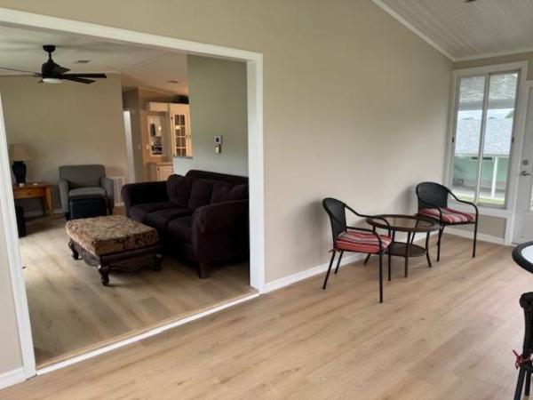 1992 Manufactured Home