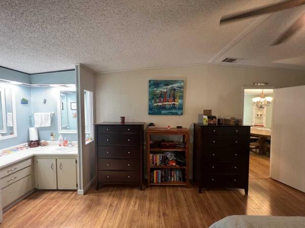 1988 Homes of Merit Manufactured Home