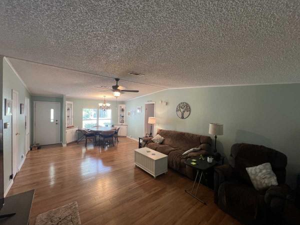 1988 Homes of Merit Manufactured Home