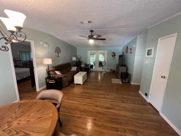 1988 Homes of Merit Manufactured Home