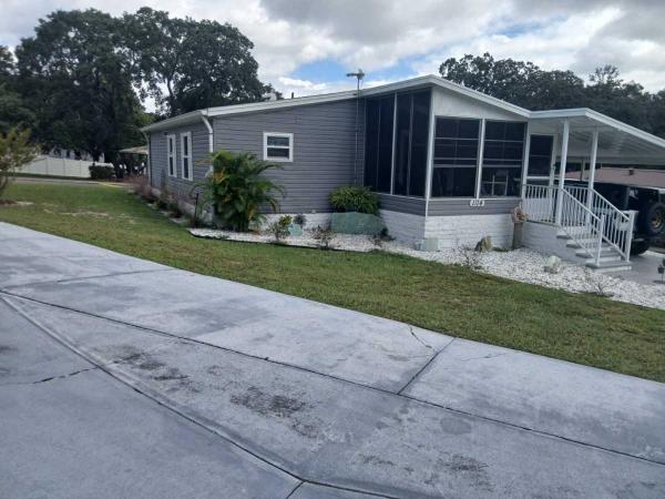Photo 1 of 2 of home located at 1114 Altamonte Circle Apopka, FL 32703