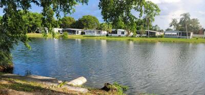 Photo 5 of 32 of home located at 10550 West State Road 84, Lot 335 Davie, FL 33324