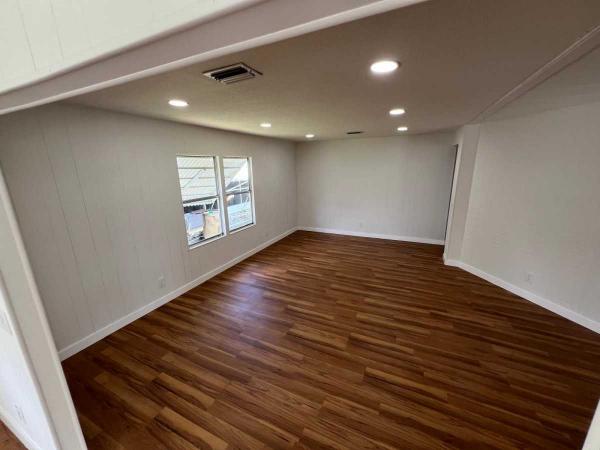 1974 Barrington HS Mobile Home