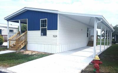 Photo 2 of 17 of home located at 1524 Eldorado Dr Lakeland, FL 33815