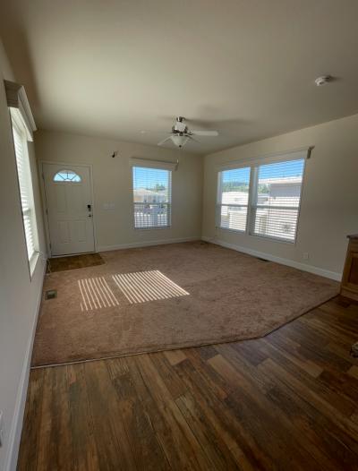 Photo 4 of 21 of home located at 11410 SW Royal Villa Dr., Lot 148 Tigard, OR 97224