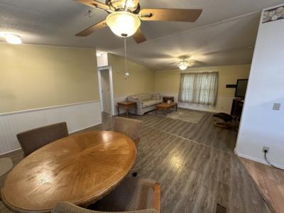 Photo 4 of 20 of home located at 441 Carnation Drive Fruitland Park, FL 34731