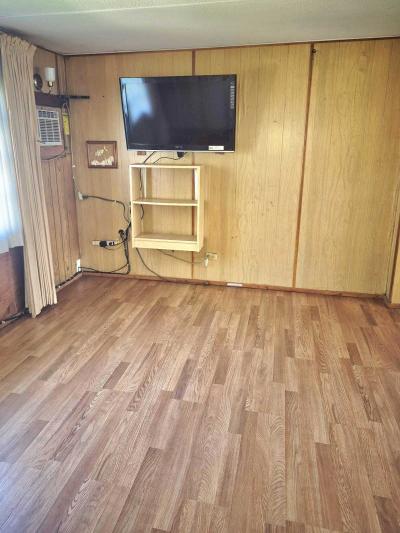 Photo 4 of 13 of home located at 2463 Gulf To Bay Blvd Clearwater, FL 33761