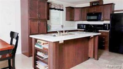 Photo 4 of 12 of home located at 23183 Stagg Court Huron Twp, MI 48164