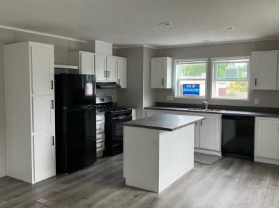 Photo 3 of 7 of home located at 475 North Maple Lot 17 Saline, MI 48176