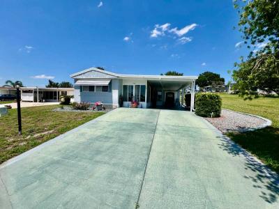 Mobile Home at 717 Sutton St Lady Lake, FL 32159