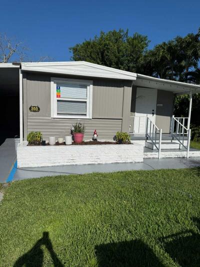 Photo 2 of 21 of home located at 10550 W State Road 84 Lot 249 Davie, FL 33324