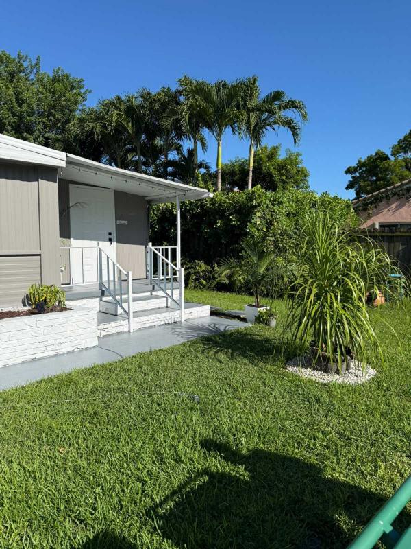 1979 Barrington HS Mobile Home