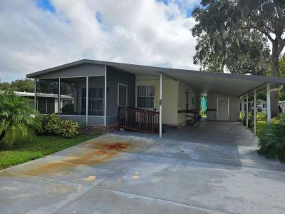 Mobile Home at 9705 Hickory Hollow Rd Lot 43. Leesburg, FL 34788