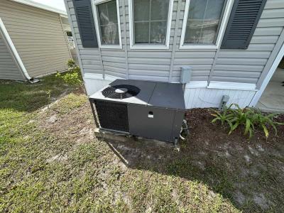 Photo 4 of 14 of home located at 200 Devault St Lot 60 Umatilla, FL 32784