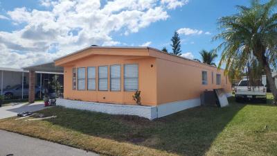 Photo 2 of 14 of home located at 292 Hidden Cove North Fort Myers, FL 33918